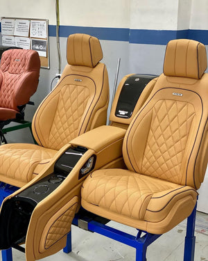 2 rear separate multicontour seats with a central multifunctional panel for Mercedes-Benz W463A W464