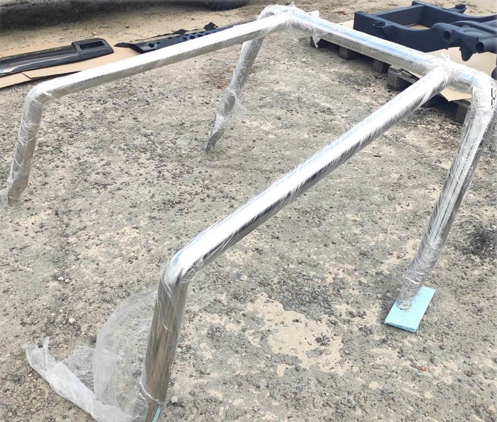Back upper arch of polished stainless steel for Mercedes-Benz W463 6x6 G-Class