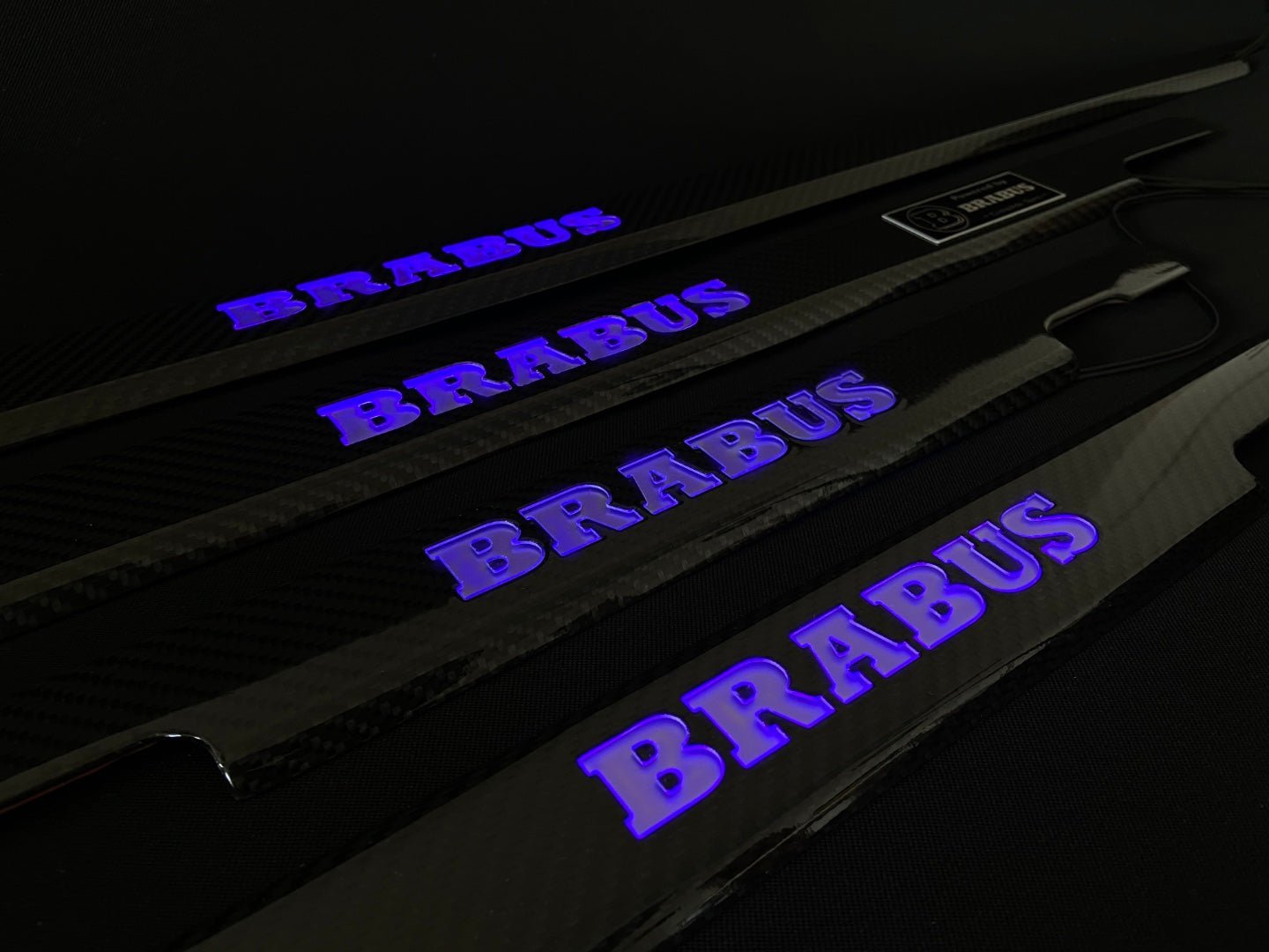 Kohlefaser-LED-beleuchtete Brabus-Einstiegsleisten, 4 Stück, für Mercedes-Benz G W463