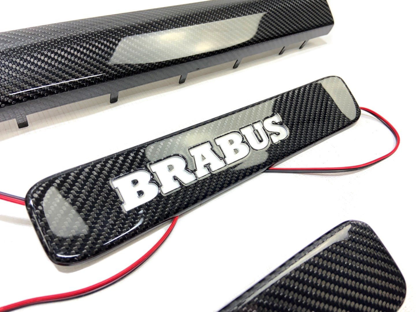 Kohlefaser-LED-beleuchtete Brabus-Einstiegsleisten, 5 Stück, für Mercedes-Benz W463A W464 G-Klasse