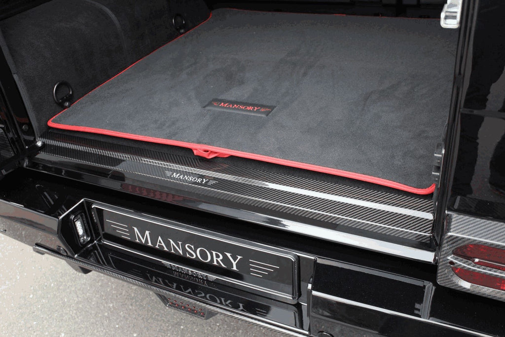 Carbonfaser-Einstiegsleisten für die hintere Kofferraumtür von Mansory mit LED-Beleuchtung für Mercedes-Benz G-Klasse G-Wagon W463