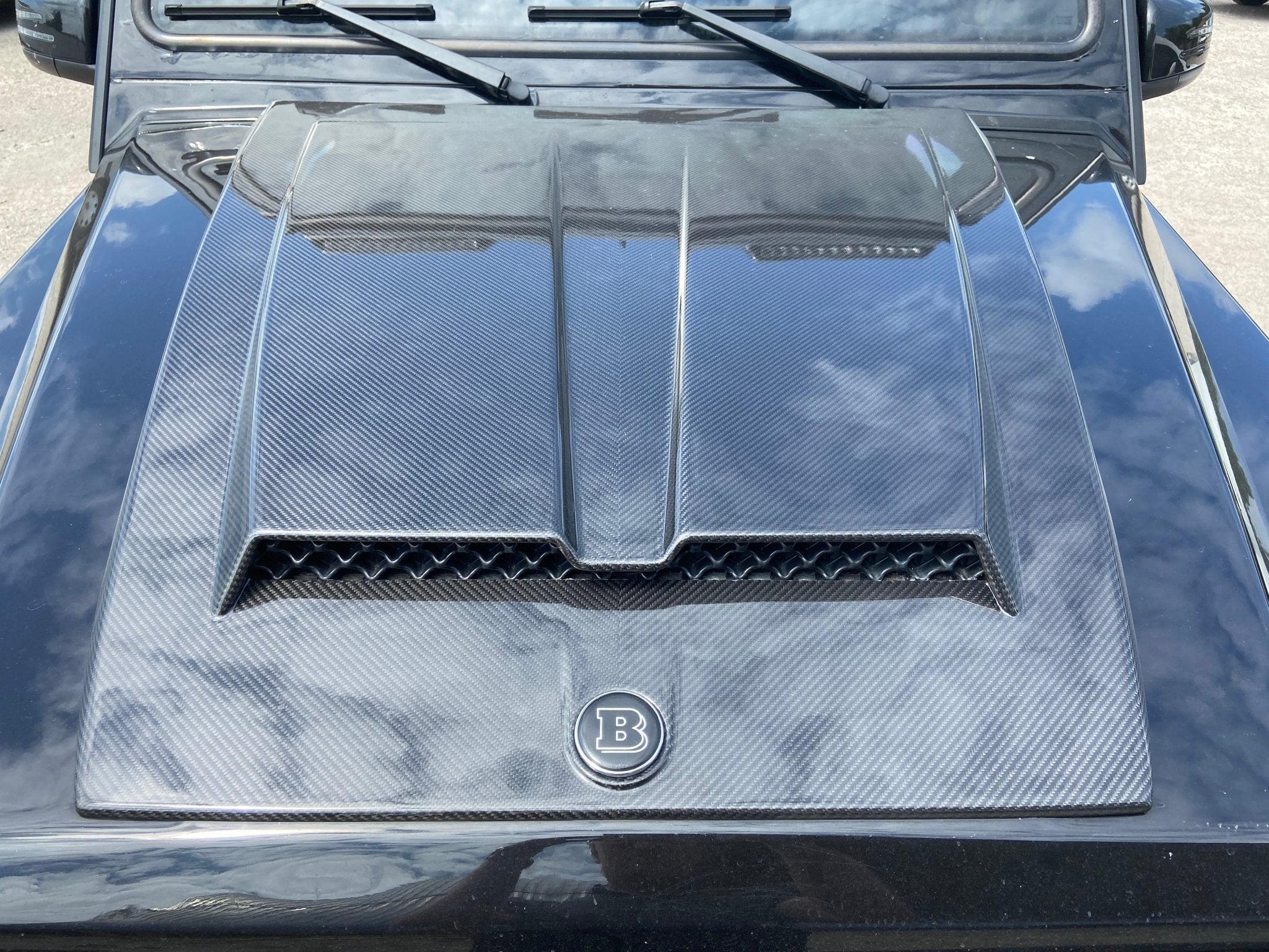 Pala de capó de carbono con insignia w463 Conversión a w463A Compatible con Mercedes-Benz G-Wagon w463 2 piezas