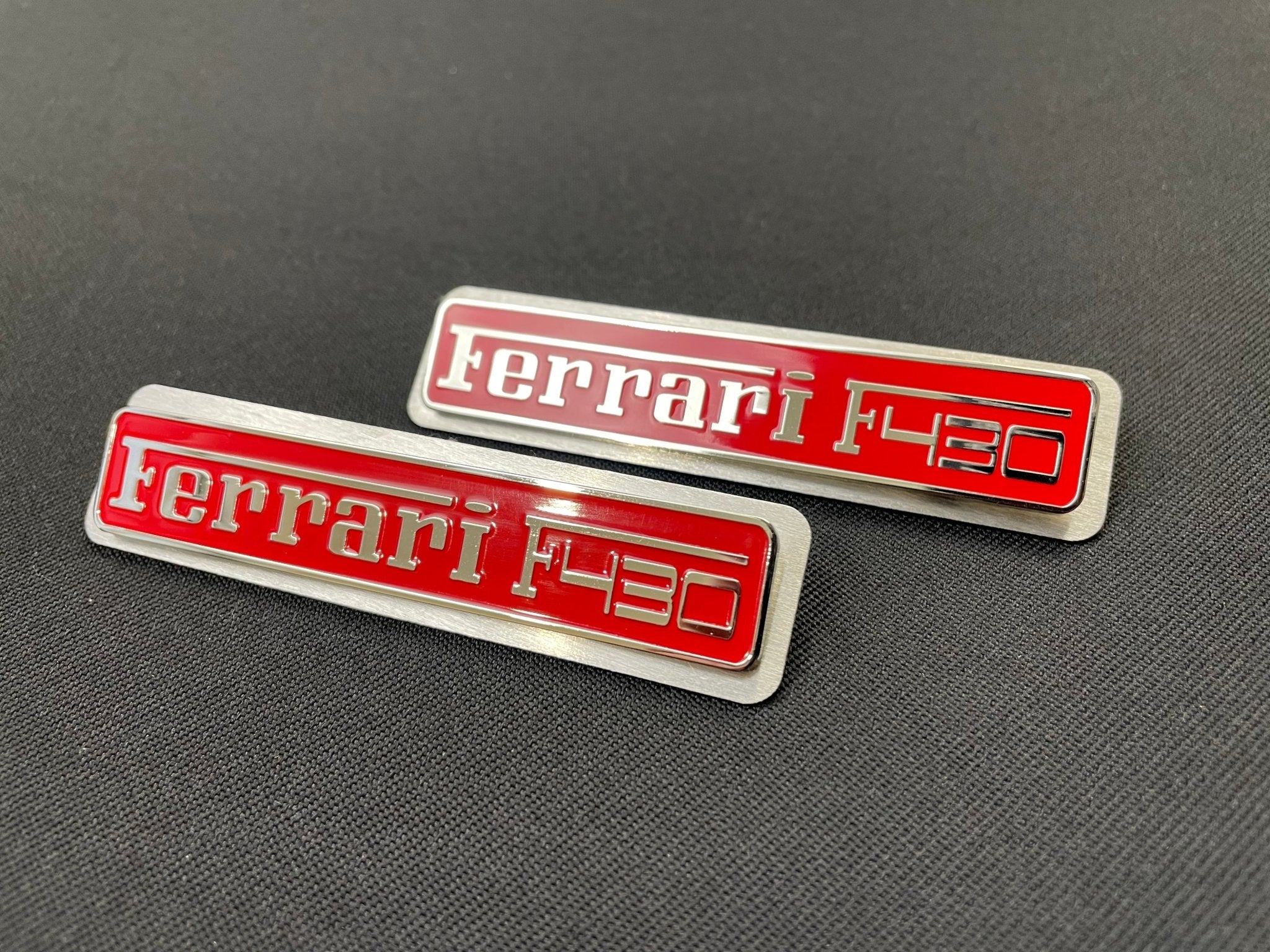 Ferrari F430 Floor Mats Interior Red Insertion Badges Emblems Metal Chrome Polished qualitative 2 pcs Set