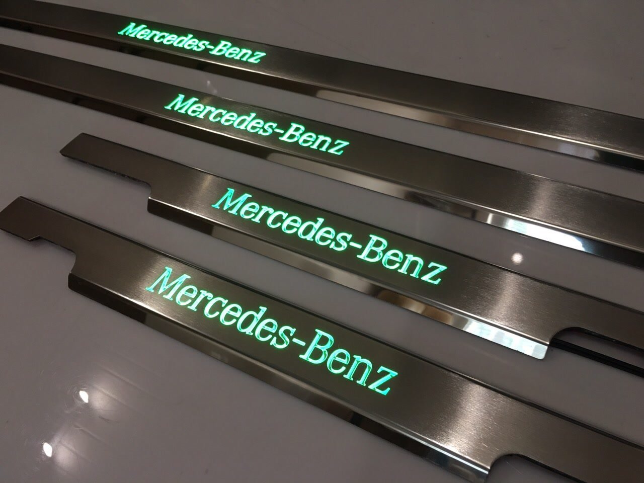 Green LED Illuminated Door Sills 4 or 5 pcs for Mercedes-Benz G-Class W463