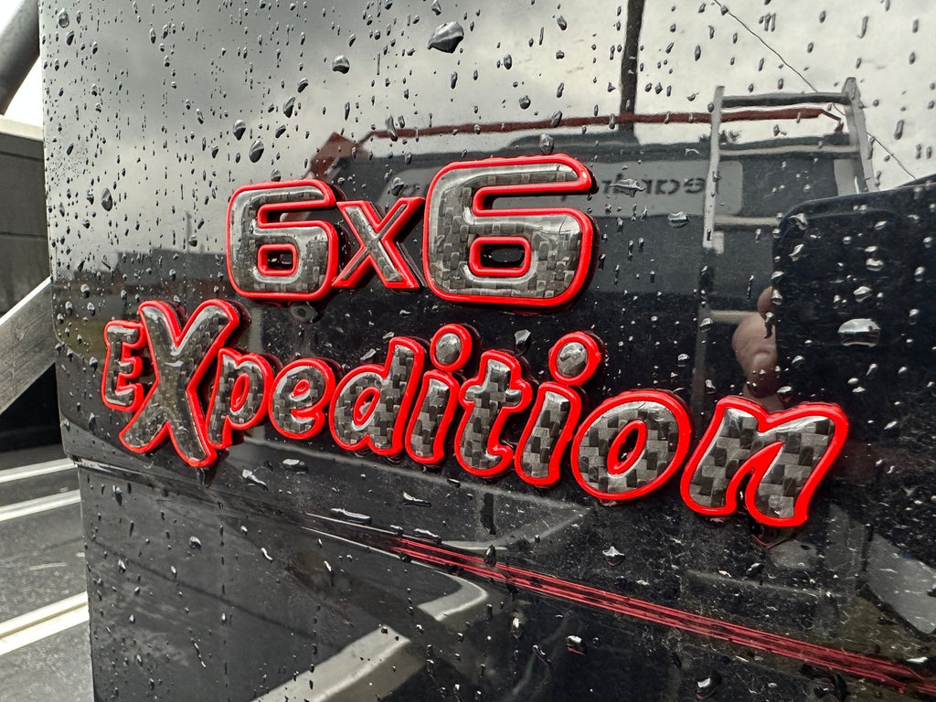 Kubay Design 6x6 Expedition emblem logo 2-component red metal with carbon for Mercedes W463 6x6