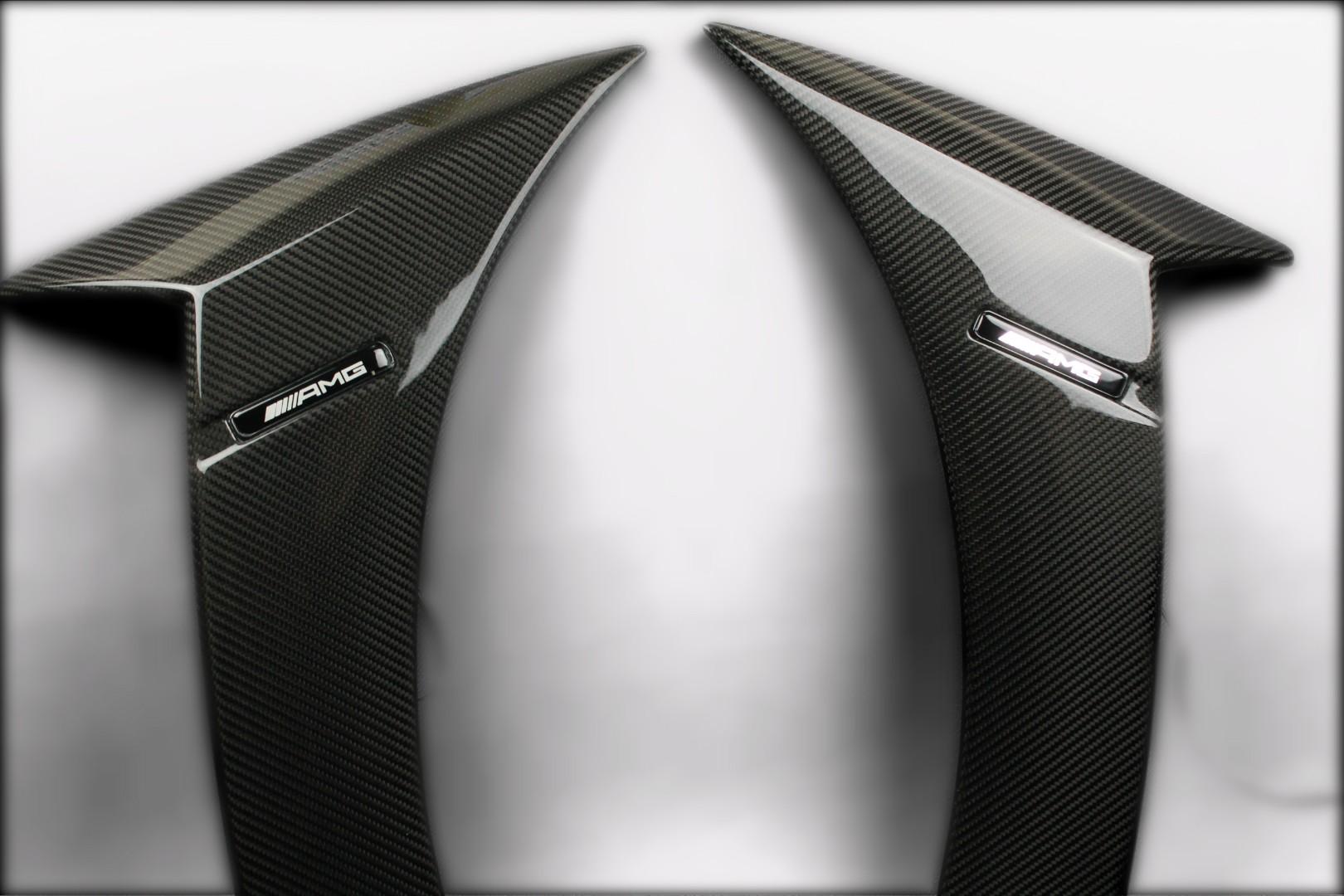 Mercedes W222 2013+ S Class Klasse Carbon Fiber Fender Covers Flaps Fangs with LED Illumination